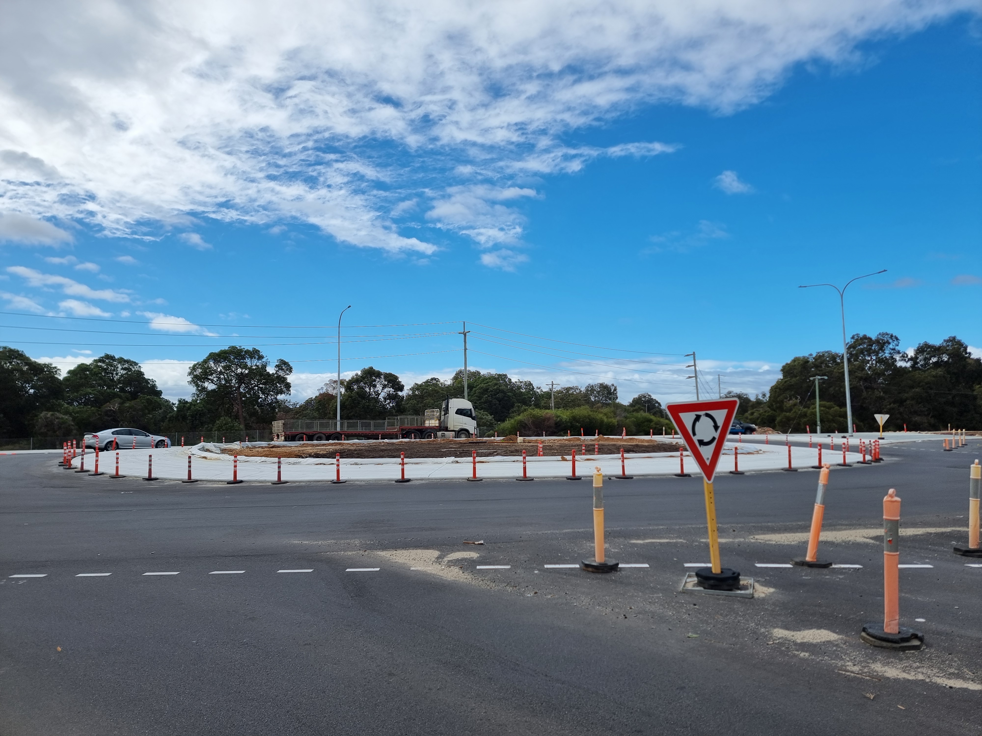 Hepburn Ave and Marangaroo Dr Roundabout Main Image